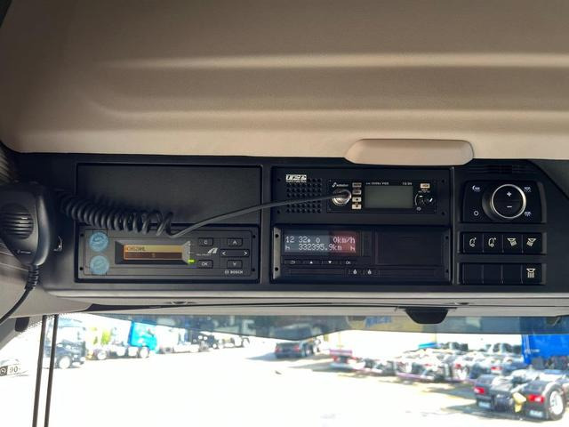 DAF XG 480 FT Low Deck Retarder Standklima 2xTank - Tracteur routier: photos 3 DAF XG 480 FT Low Deck Retarder Standklima 2xTank - Tracteur routier: photos 3