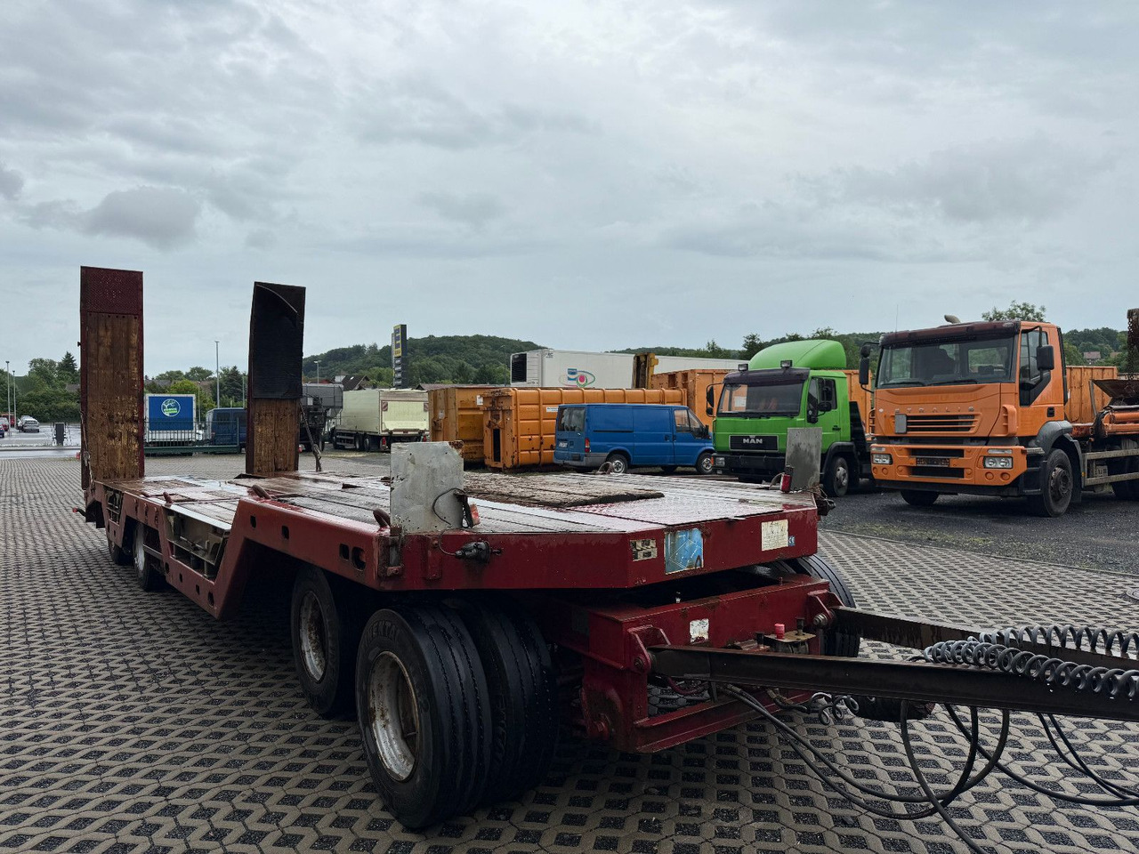 DEMMLER TÜ 4 Mit Radmulden 40To - Remorque porte-engin surbaissée: photos 3 DEMMLER TÜ 4 Mit Radmulden 40To - Remorque porte-engin surbaissée: photos 3