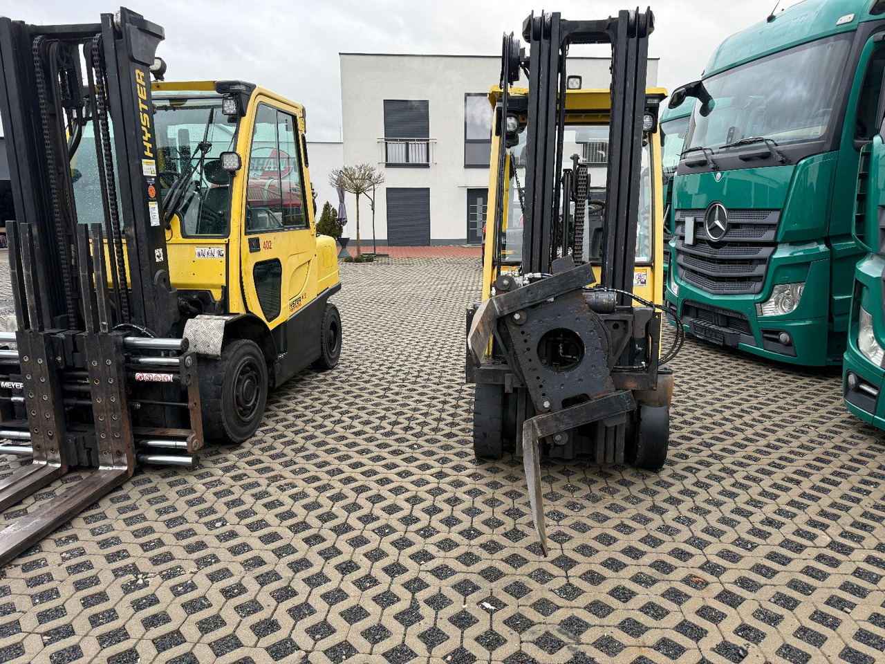 Hyster H1,6 FT drehbare Klammergabel Hyster H1,6 FT drehbare Klammergabel - Chariot élévateur à gaz: photos 5 Hyster H1,6 FT drehbare Klammergabel Hyster H1,6 FT drehbare Klammergabel - Chariot élévateur à gaz: photos 5