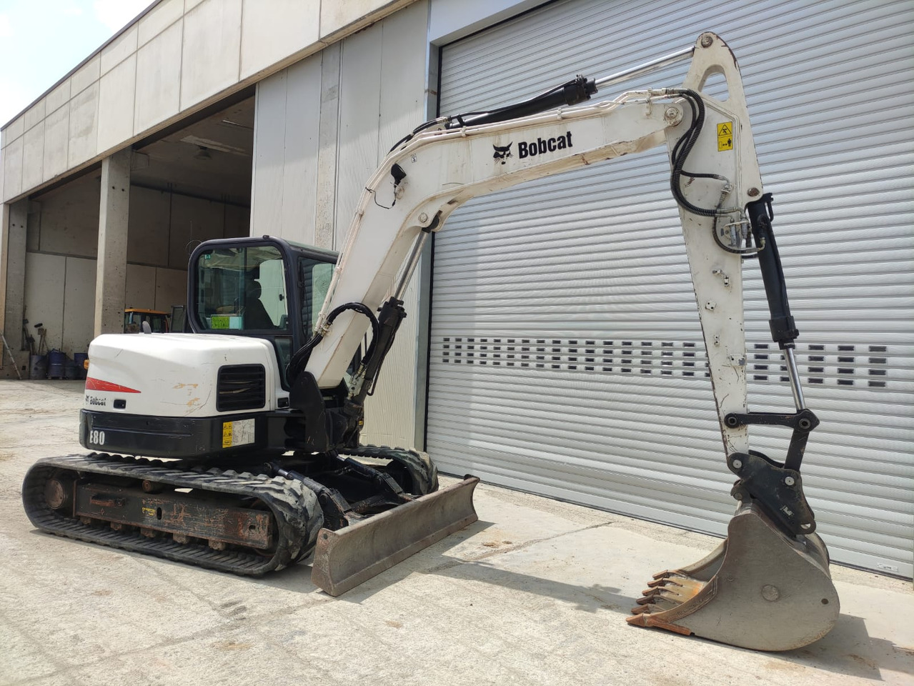 BOBCAT E80EA - Pelle sur chenille: photos 2 BOBCAT E80EA - Pelle sur chenille: photos 2