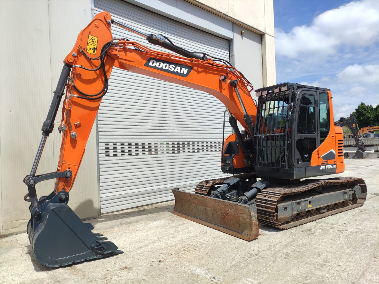 DOOSAN DX140LCR-7 - Pelle sur chenille: photos 1 DOOSAN DX140LCR-7 - Pelle sur chenille: photos 1