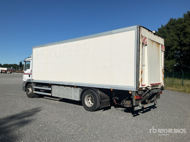 2006 M.A.N. TGM18:240 4x2 Cargo Box S/A Day Cab Truck Tractor - Broyeur/ Épareuse: photos 4 2006 M.A.N. TGM18:240 4x2 Cargo Box S/A Day Cab Truck Tractor - Broyeur/ Épareuse: photos 4