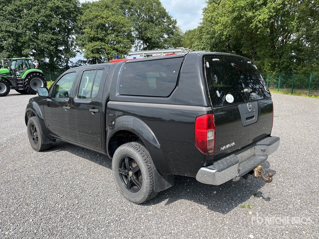 2008 Nissan Navara 4x4 Dual Cab Pickup - Broyeur/ Épareuse: photos 3 2008 Nissan Navara 4x4 Dual Cab Pickup - Broyeur/ Épareuse: photos 3