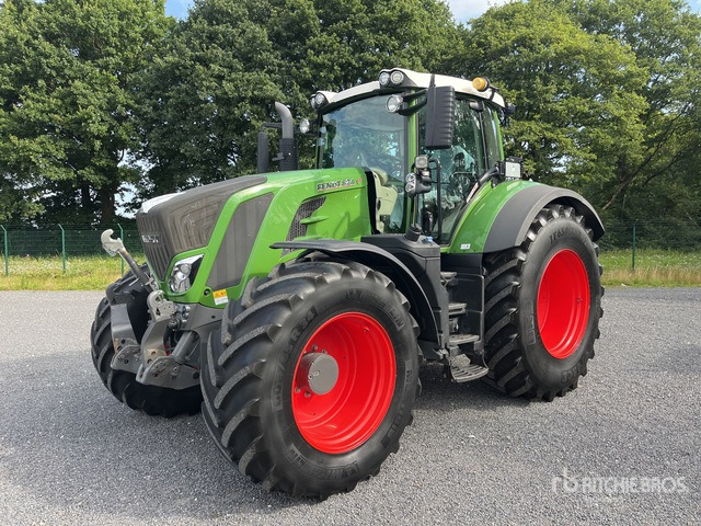 2020 Fendt 824 Vario Profi Plus 4WD Tractor - Tracteur agricole: photos 1 2020 Fendt 824 Vario Profi Plus 4WD Tractor - Tracteur agricole: photos 1