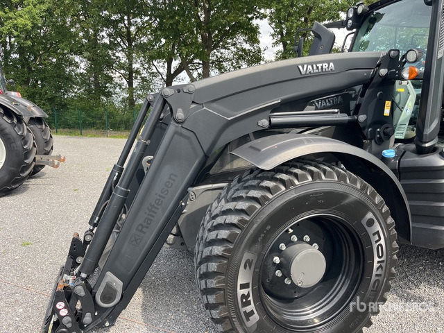 2020 Valtra T234D Smart Touch 4WD Tractor - Tracteur agricole: photos 5 2020 Valtra T234D Smart Touch 4WD Tractor - Tracteur agricole: photos 5
