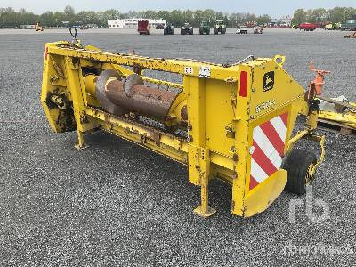 JOHN DEERE 630A - Moissoneuse: photos 3 JOHN DEERE 630A - Moissoneuse: photos 3