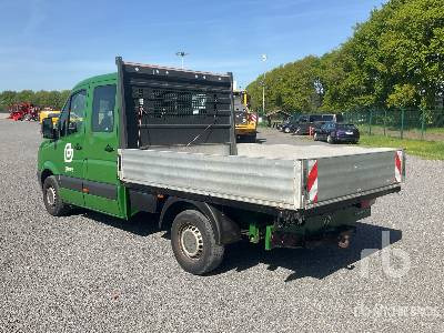 VOLKSWAGEN CRAFTER TDI Crew Cab 4x2 - Camion plateau: photos 2 VOLKSWAGEN CRAFTER TDI Crew Cab 4x2 - Camion plateau: photos 2