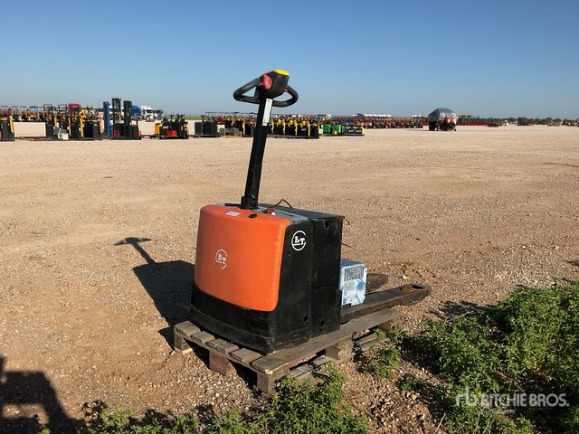 2006 BT TW20AC Electric Pallet Jack - Transpalette: photos 3 2006 BT TW20AC Electric Pallet Jack - Transpalette: photos 3