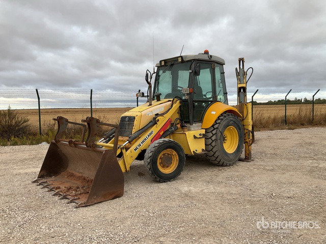 2007 New Holland LB95B-4PT 4x4 Backhoe Loader - Tractopelle: photos 1 2007 New Holland LB95B-4PT 4x4 Backhoe Loader - Tractopelle: photos 1