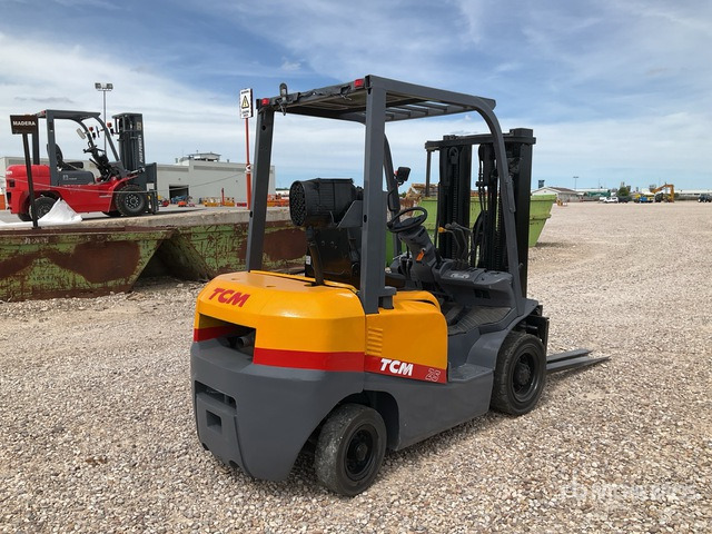 2008 TCM FHD25T3 Forklift - Chariot élévateur: photos 3 2008 TCM FHD25T3 Forklift - Chariot élévateur: photos 3