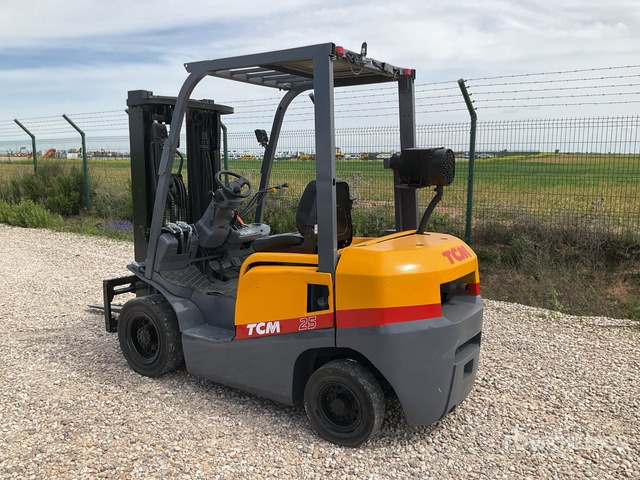 2008 TCM FHD25T3 Forklift - Chariot élévateur: photos 4 2008 TCM FHD25T3 Forklift - Chariot élévateur: photos 4