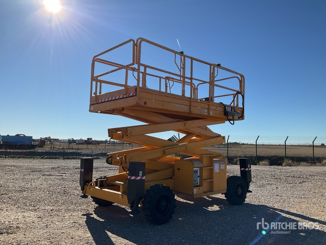 2011 Haulotte H12SX Scissor Lift - Nacelle ciseaux: photos 2 2011 Haulotte H12SX Scissor Lift - Nacelle ciseaux: photos 2