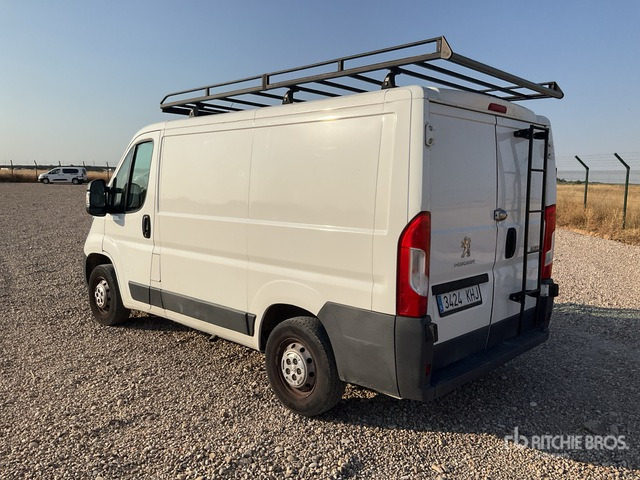2018 Peugeot Boxer Cargo Van - Fourgonnette: photos 1 2018 Peugeot Boxer Cargo Van - Fourgonnette: photos 1