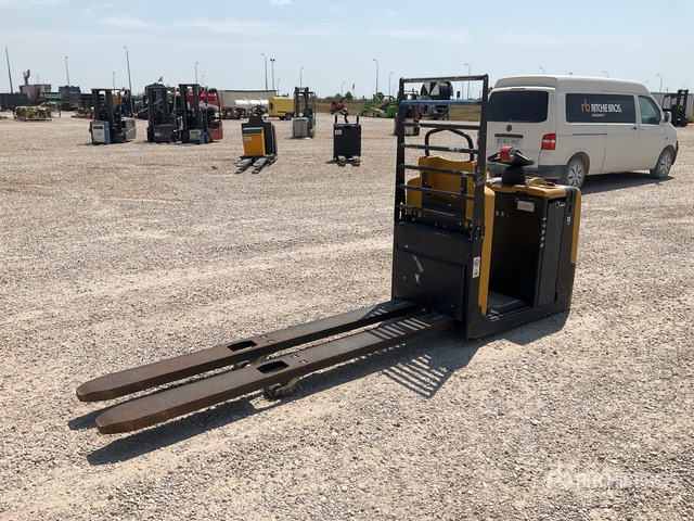 2019 Yale MO20 Electric Pallet Jack - Transpalette: photos 2 2019 Yale MO20 Electric Pallet Jack - Transpalette: photos 2