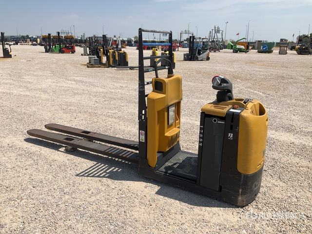 2019 Yale MO20 Electric Pallet Jack - Transpalette: photos 4 2019 Yale MO20 Electric Pallet Jack - Transpalette: photos 4
