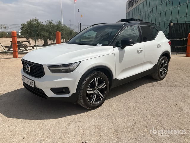 2020 Volvo XC40 SUV - SUV: photos 1 2020 Volvo XC40 SUV - SUV: photos 1