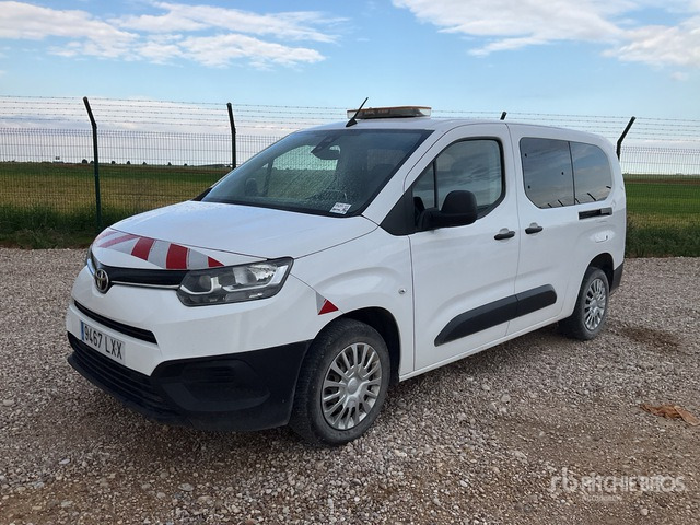 2022 Toyota Proace City Verso 5 Passenger Van - Minibus, Transport de personnes: photos 2 2022 Toyota Proace City Verso 5 Passenger Van - Minibus, Transport de personnes: photos 2