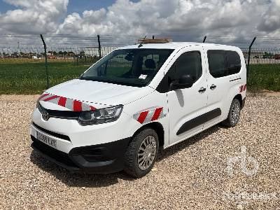 TOYOTA PROACE CITY VER - Voiture: photos 1 TOYOTA PROACE CITY VER - Voiture: photos 1