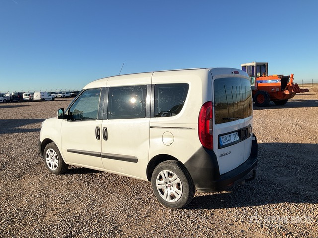 2016 Fiat Doblo Van Truck - Véhicule utilitaire: photos 2 2016 Fiat Doblo Van Truck - Véhicule utilitaire: photos 2