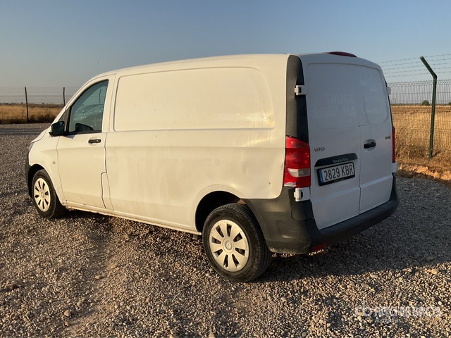 2017 Mercedes-Benz Vito 110 CDI Cargo Van - Véhicule utilitaire: photos 3 2017 Mercedes-Benz Vito 110 CDI Cargo Van - Véhicule utilitaire: photos 3