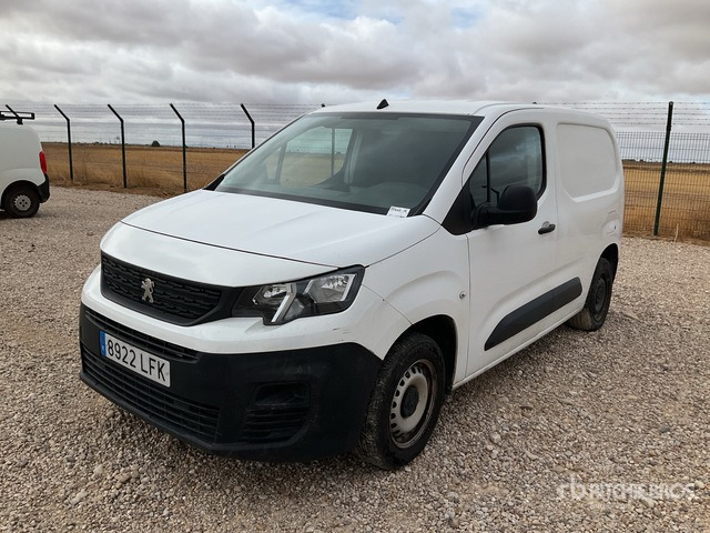 2019 Peugeot Partner Cargo Van - Véhicule utilitaire: photos 1 2019 Peugeot Partner Cargo Van - Véhicule utilitaire: photos 1