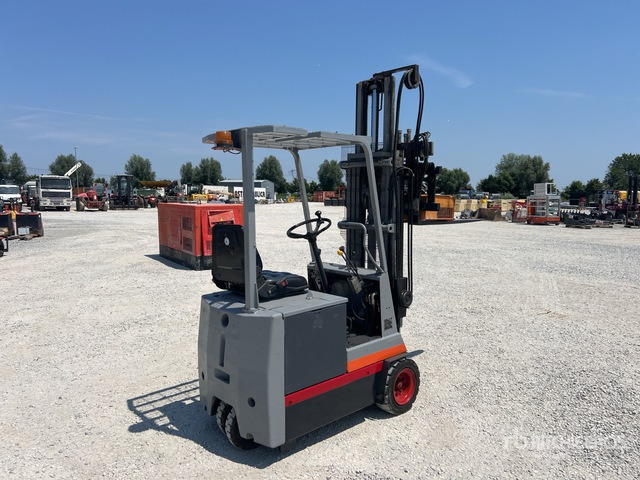 1988 OM Electric Forklift - Chariot élévateur électrique: photos 4 1988 OM Electric Forklift - Chariot élévateur électrique: photos 4
