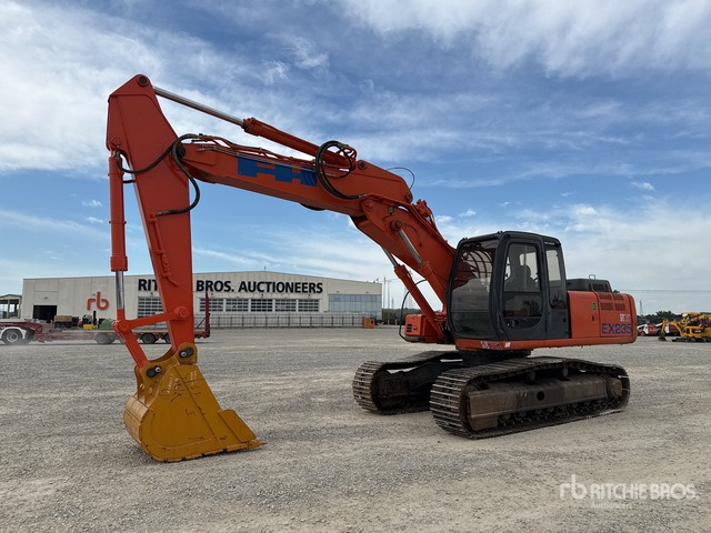 2000 Fiat-Hitachi EX235 Escavatore cingolato - Pelle sur chenille: photos 1 2000 Fiat-Hitachi EX235 Escavatore cingolato - Pelle sur chenille: photos 1