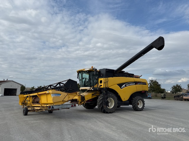 2003 New Holland CX8.80 Mietitrebbia - Moissonneuse-batteuse: photos 1 2003 New Holland CX8.80 Mietitrebbia - Moissonneuse-batteuse: photos 1