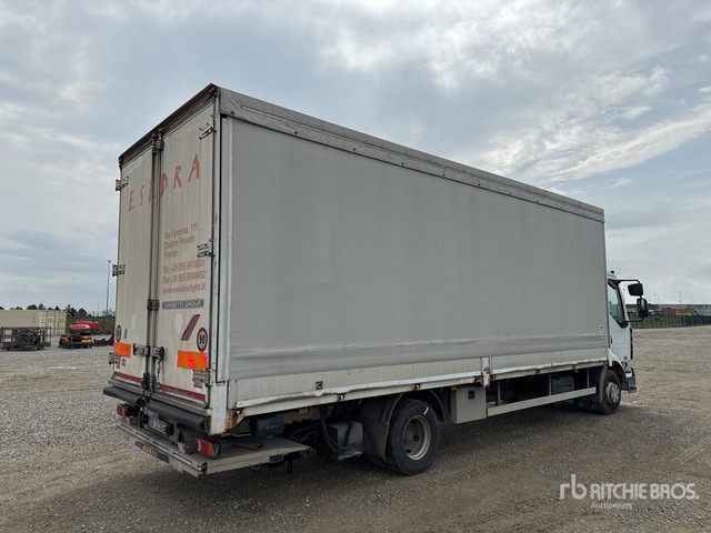 2006 Renault Midlum 220DCI 4x2 Curtain Side Truck - Camion à rideaux coulissants: photos 4 2006 Renault Midlum 220DCI 4x2 Curtain Side Truck - Camion à rideaux coulissants: photos 4