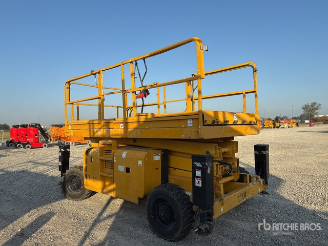 2007 Haulotte H12SX Diesel (Inoperable) Scissor Lift - Nacelle ciseaux: photos 3 2007 Haulotte H12SX Diesel (Inoperable) Scissor Lift - Nacelle ciseaux: photos 3