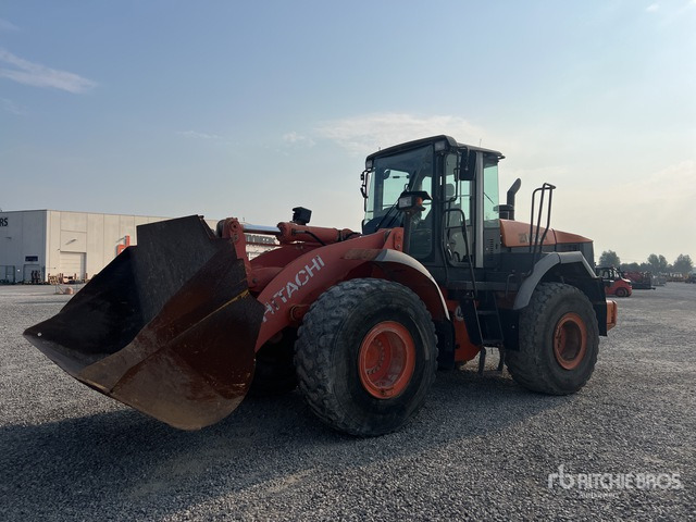 2008 Hitachi ZW220 Wheel Loader - Chargeuse sur pneus: photos 2 2008 Hitachi ZW220 Wheel Loader - Chargeuse sur pneus: photos 2