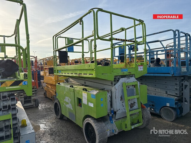 2008 Iteco IT12151 (Inoperable) Scissor Lift - Nacelle ciseaux: photos 2 2008 Iteco IT12151 (Inoperable) Scissor Lift - Nacelle ciseaux: photos 2