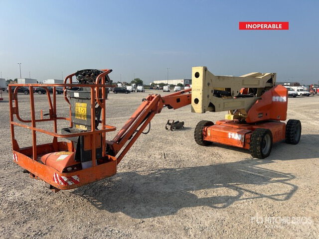 2008 JLG E450AJ (Inoperable) Articulating Boom Lift - Nacelle articulée: photos 1 2008 JLG E450AJ (Inoperable) Articulating Boom Lift - Nacelle articulée: photos 1