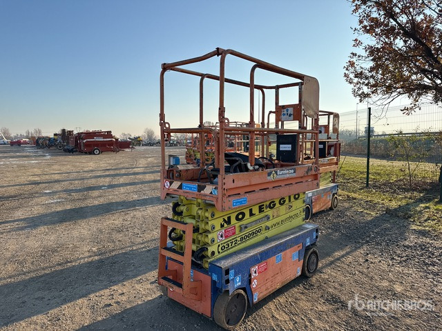 2009 Iteco IT7380 (Inoperable) Scissor Lift - Nacelle ciseaux: photos 3 2009 Iteco IT7380 (Inoperable) Scissor Lift - Nacelle ciseaux: photos 3