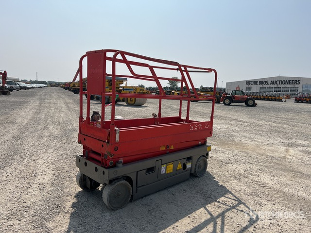 2012 Haulotte Compact 8 Electric (Inoperable) Scissor Lift - Nacelle ciseaux: photos 3 2012 Haulotte Compact 8 Electric (Inoperable) Scissor Lift - Nacelle ciseaux: photos 3