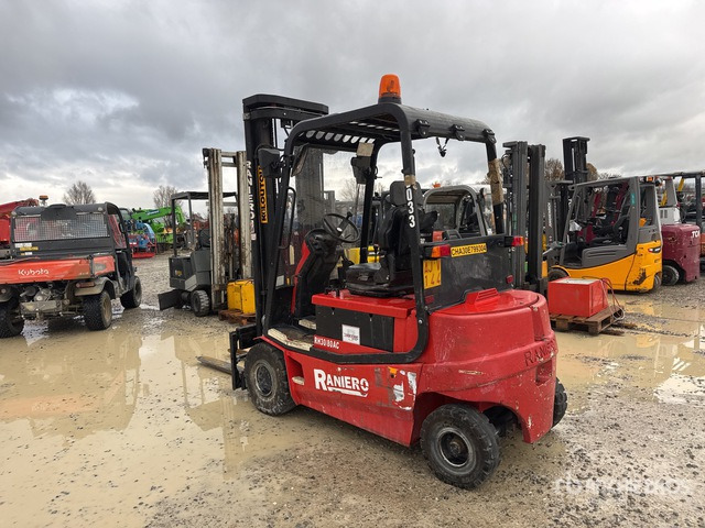 2012 Lampocar RH30 (Inoperable) Electric Forklift - Chariot élévateur électrique: photos 3 2012 Lampocar RH30 (Inoperable) Electric Forklift - Chariot élévateur électrique: photos 3