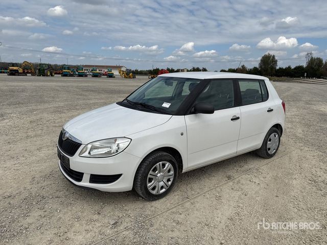 2013 Skoda Fabia Autovettura - Voiture: photos 1 2013 Skoda Fabia Autovettura - Voiture: photos 1