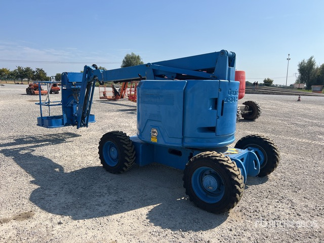 2015 Genie Z-34/22 (Inoperable) Articulating Boom Lift - Nacelle articulée: photos 3 2015 Genie Z-34/22 (Inoperable) Articulating Boom Lift - Nacelle articulée: photos 3