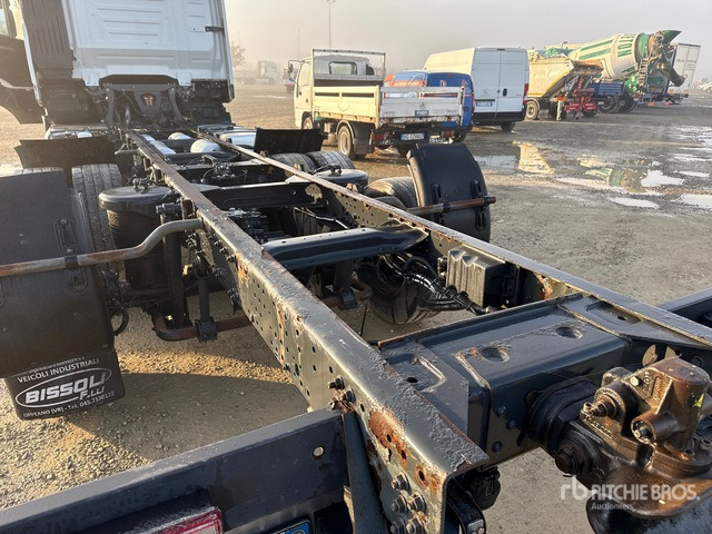 2015 Iveco Stralis 500 Cab and Chassis - Châssis cabine: photos 5 2015 Iveco Stralis 500 Cab and Chassis - Châssis cabine: photos 5