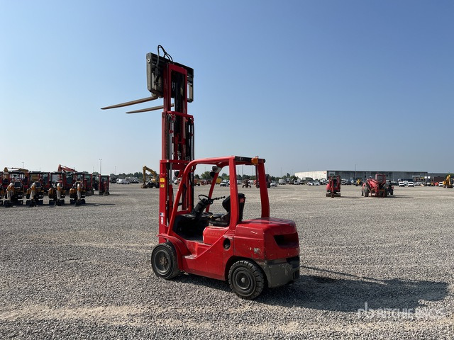 2016 Toyota 02-8FDF30 3000 kg Forklift - Chariot élévateur: photos 4 2016 Toyota 02-8FDF30 3000 kg Forklift - Chariot élévateur: photos 4