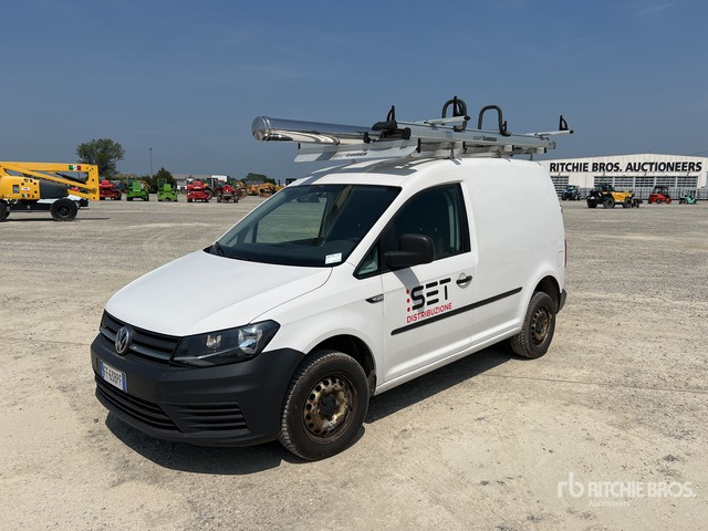 2016 Volkswagen Caddy 2.0 TDI 110CV 4MOTION Van Truck - Fourgonnette: photos 2 2016 Volkswagen Caddy 2.0 TDI 110CV 4MOTION Van Truck - Fourgonnette: photos 2
