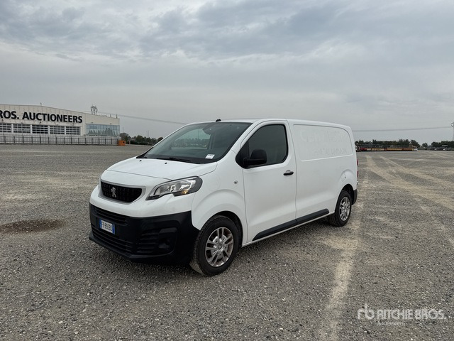 2018 Peugeot Expert Van Truck - Fourgon utilitaire: photos 1 2018 Peugeot Expert Van Truck - Fourgon utilitaire: photos 1
