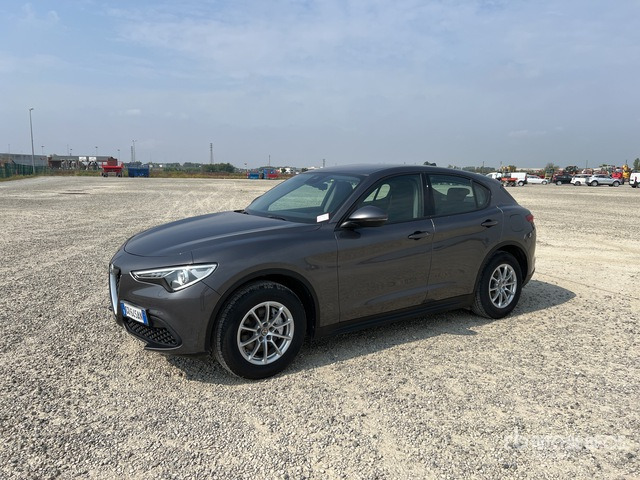 2020 Alfa Romeo Stelvio 2.2 TD 190CV AT8 Q4 BUSINESS SUV - SUV: photos 1 2020 Alfa Romeo Stelvio 2.2 TD 190CV AT8 Q4 BUSINESS SUV - SUV: photos 1