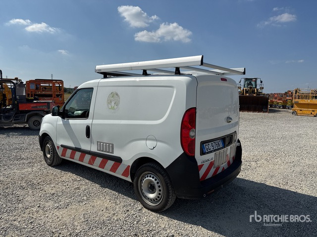 2020 Fiat Doblo Autocarro furgonato - Fourgonnette: photos 3 2020 Fiat Doblo Autocarro furgonato - Fourgonnette: photos 3