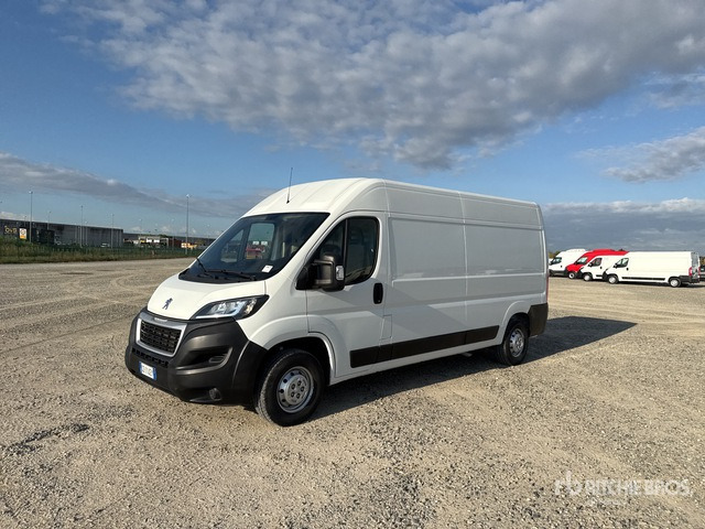2020 Peugeot Boxer 333 L3H2 2.2 BLUEHDU 140CV S&S Van Truck - Fourgonnette: photos 2 2020 Peugeot Boxer 333 L3H2 2.2 BLUEHDU 140CV S&S Van Truck - Fourgonnette: photos 2