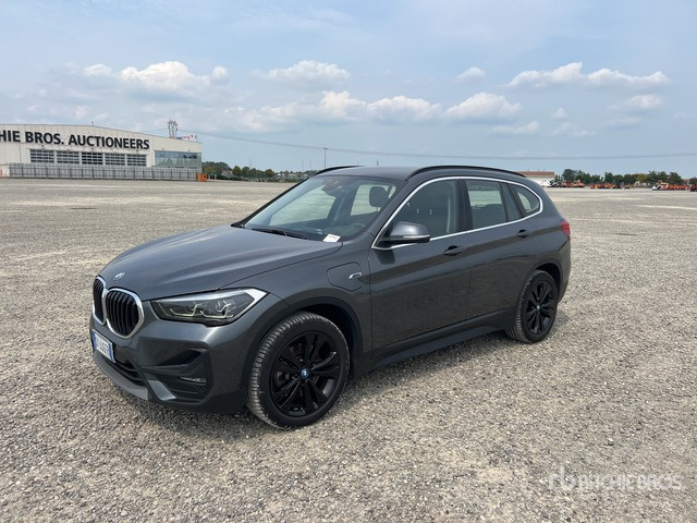 BMW X1 Automobile - SUV: photos 1 BMW X1 Automobile - SUV: photos 1
