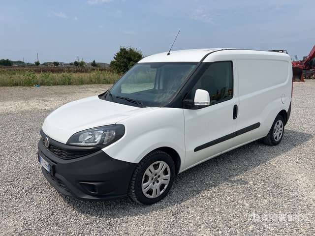 Fiat Doblo Cargo Van Truck - Fourgon utilitaire: photos 2 Fiat Doblo Cargo Van Truck - Fourgon utilitaire: photos 2