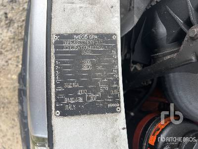 IVECO DAILY 35C15 - Camion fourgon: photos 5 IVECO DAILY 35C15 - Camion fourgon: photos 5
