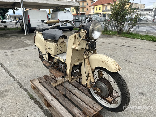 Moto Guzzi Classic Bike - Motocyclette: photos 3 Moto Guzzi Classic Bike - Motocyclette: photos 3