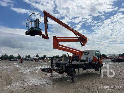 NISSAN CABSTAR 2014 CTE ZED 21JH 21 m on - Camion avec nacelle: photos 3 NISSAN CABSTAR 2014 CTE ZED 21JH 21 m on - Camion avec nacelle: photos 3